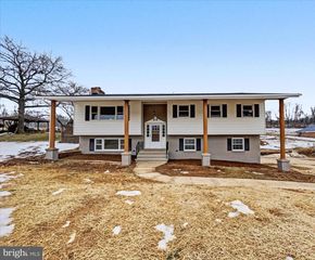 4092 MANCHESTER ST, Glen Rock, PA 17327