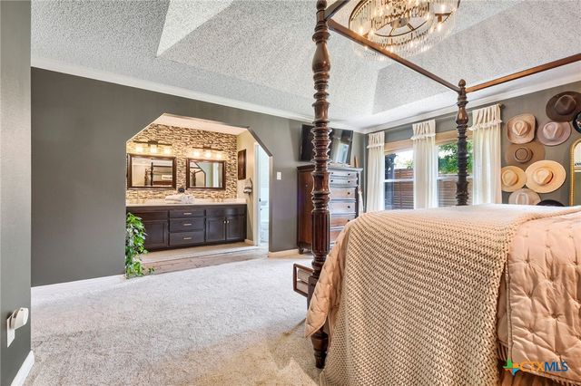 945 Queens Drive, New Braunfels, TX 78130