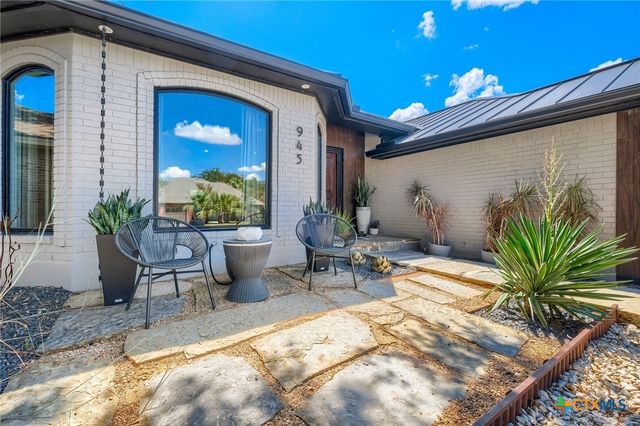 945 Queens Drive, New Braunfels, TX 78130