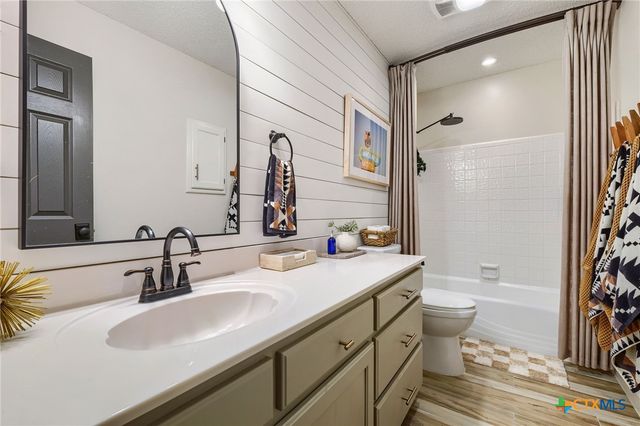 945 Queens Drive, New Braunfels, TX 78130
