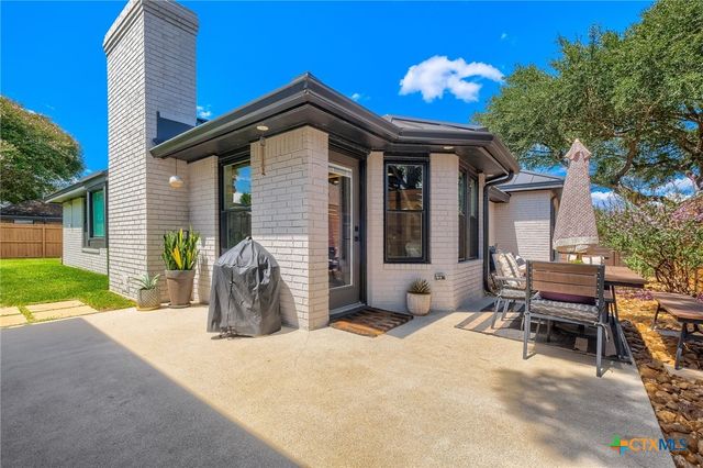 945 Queens Drive, New Braunfels, TX 78130