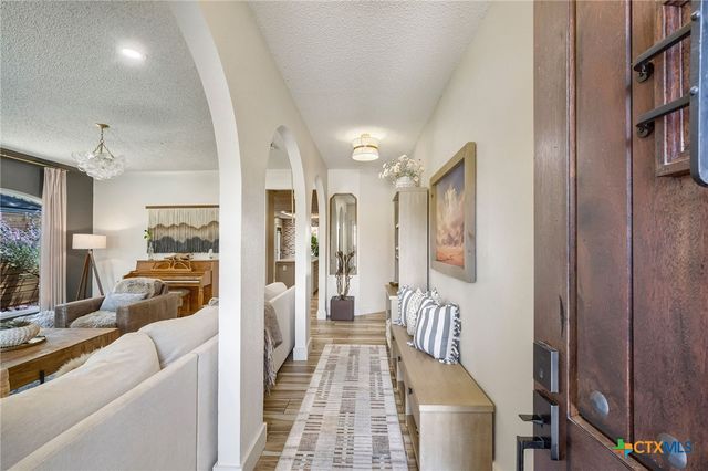 945 Queens Drive, New Braunfels, TX 78130