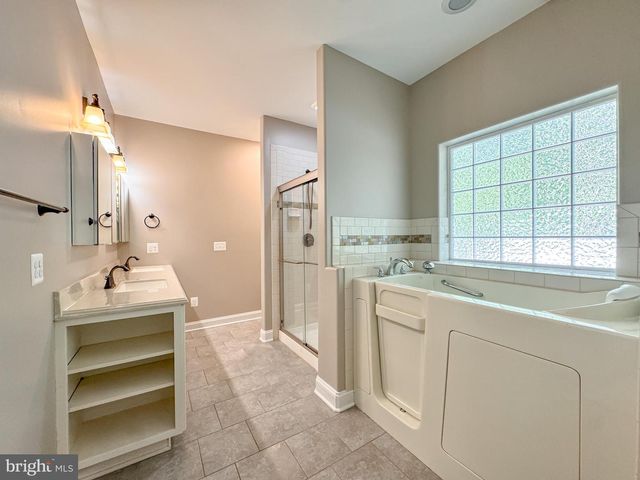9801 CHEROKEE LN, Spotsylvania, VA 22553