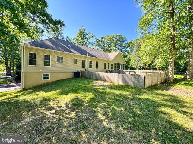9801 CHEROKEE LN, Spotsylvania, VA 22553