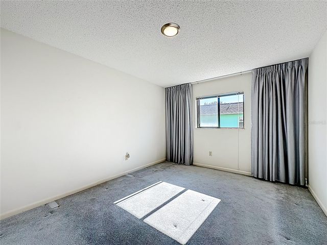 2 FERNDALE LANE, Palm Coast, FL 32137