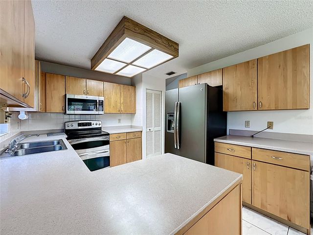 2 FERNDALE LANE, Palm Coast, FL 32137