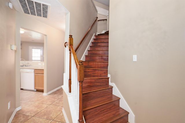 16350 Mellow Oaks Lane, Sugar Land, TX 77498