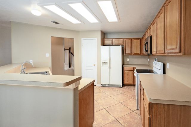 16350 Mellow Oaks Lane, Sugar Land, TX 77498