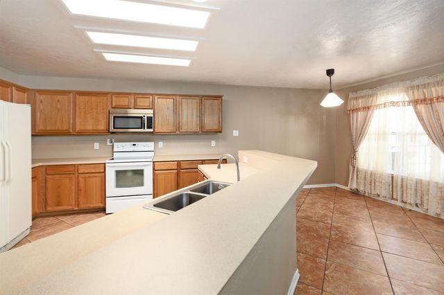 16350 Mellow Oaks Lane, Sugar Land, TX 77498