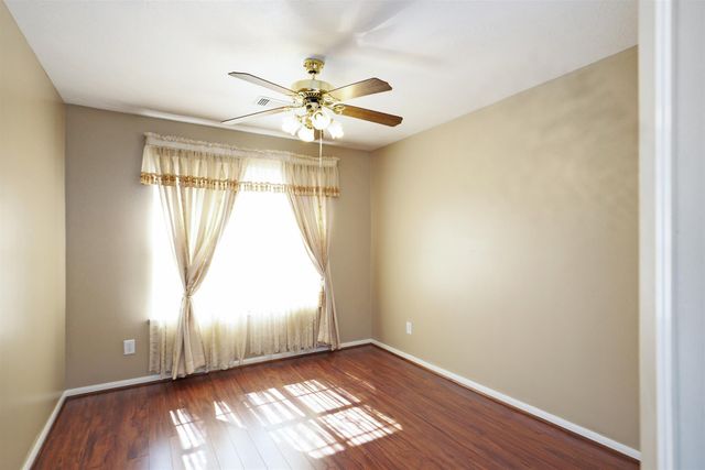 16350 Mellow Oaks Lane, Sugar Land, TX 77498