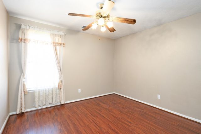 16350 Mellow Oaks Lane, Sugar Land, TX 77498