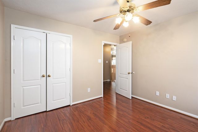 16350 Mellow Oaks Lane, Sugar Land, TX 77498