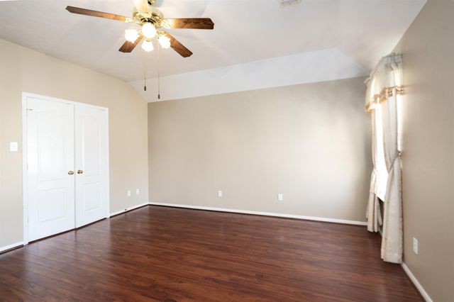 16350 Mellow Oaks Lane, Sugar Land, TX 77498