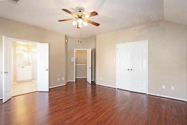 16350 Mellow Oaks Lane, Sugar Land, TX 77498