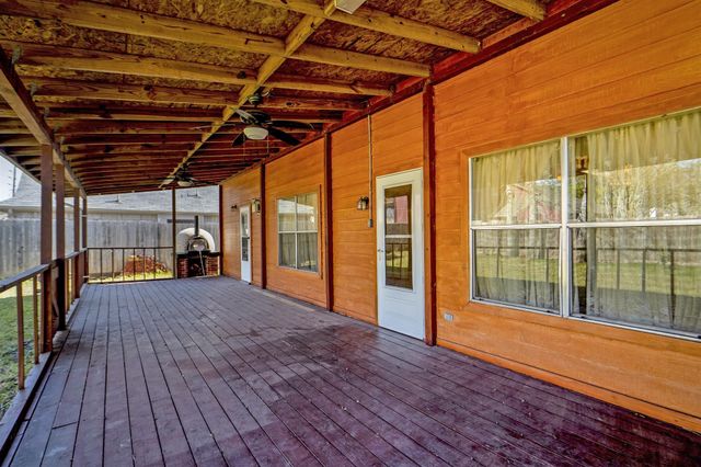 16350 Mellow Oaks Lane, Sugar Land, TX 77498