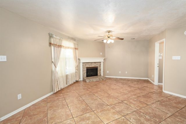 16350 Mellow Oaks Lane, Sugar Land, TX 77498