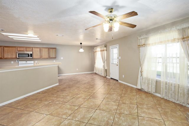 16350 Mellow Oaks Lane, Sugar Land, TX 77498