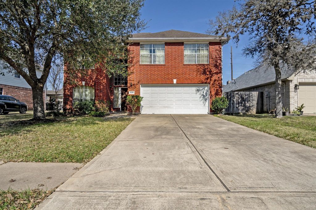 16350 Mellow Oaks Lane, Sugar Land, TX 77498