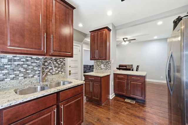 1235 N Harding Avenue, Chicago, IL 60651