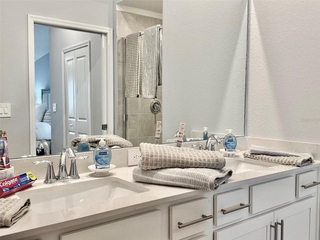 18923 SCALLOP LOOP 206, Lakewood Ranch, FL 34211