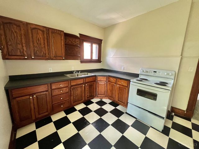 3498 Boudinot Avenue, Cincinnati, OH 45211