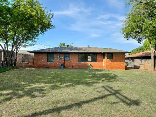 2201 S Ashley Street, Oklahoma City, OK 73120