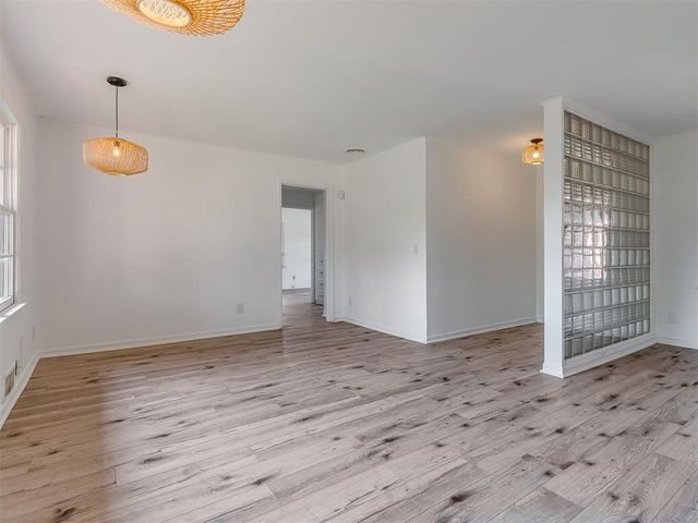 2201 S Ashley Street, Oklahoma City, OK 73120