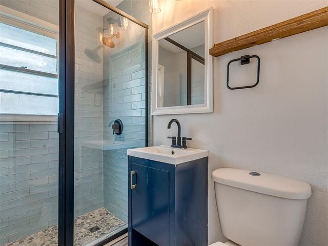 2201 S Ashley Street, Oklahoma City, OK 73120