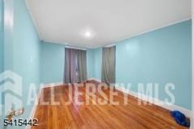 88 Woodbridge Avenue, Sewaren, NJ 07077