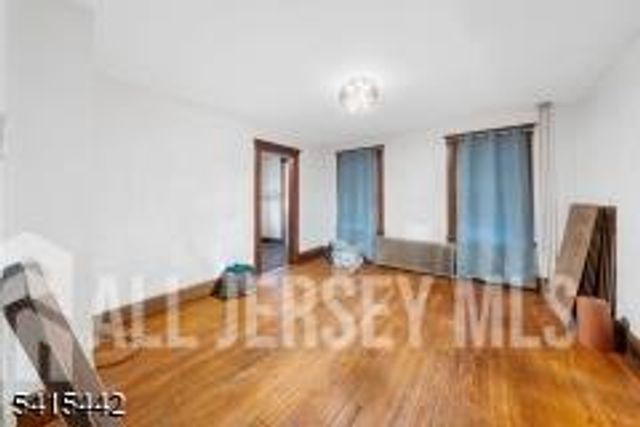 88 Woodbridge Avenue, Sewaren, NJ 07077