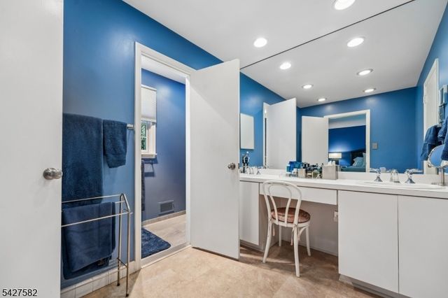 89 Westview Rd, Millburn Twp., NJ 07078