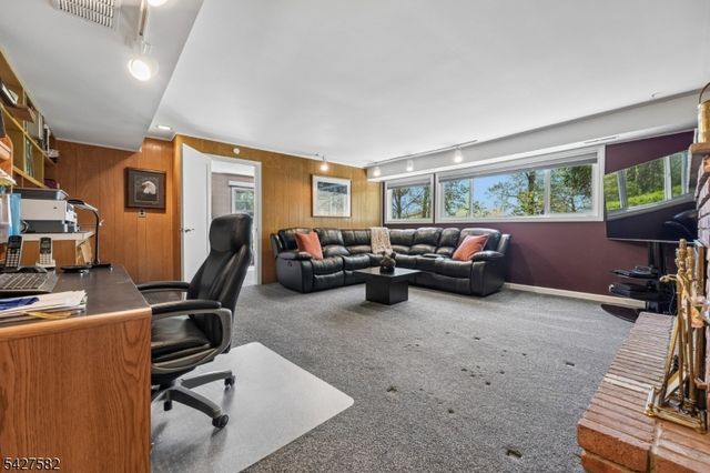 89 Westview Rd, Millburn Twp., NJ 07078