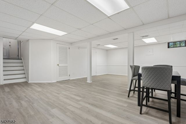 89 Westview Rd, Millburn Twp., NJ 07078