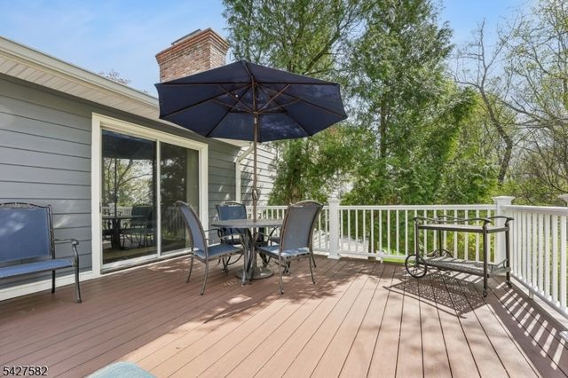 89 Westview Rd, Millburn Twp., NJ 07078