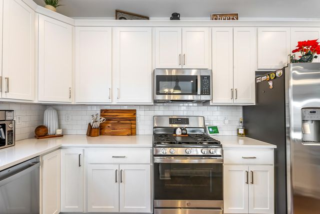 709 Verdano Terrace, Crown Point, IN 46307