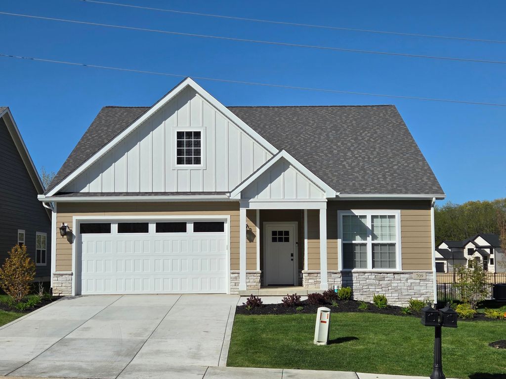 709 Verdano Terrace, Crown Point, IN 46307