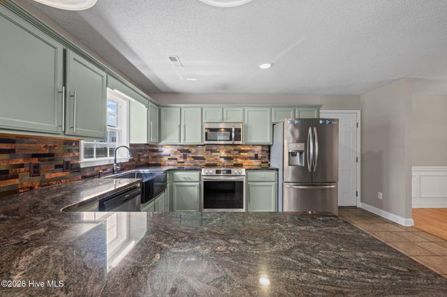 106 Secretariat Drive, Havelock, NC 28532