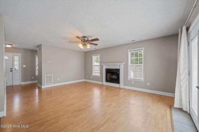 106 Secretariat Drive, Havelock, NC 28532