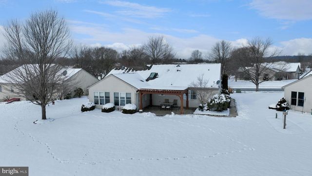 1 THORNDALE DR, Myerstown, PA 17067