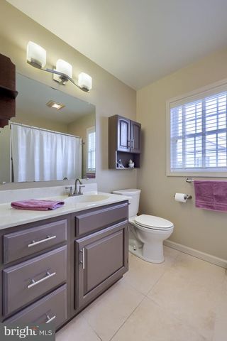 1 THORNDALE DR, Myerstown, PA 17067