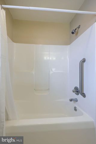 1 THORNDALE DR, Myerstown, PA 17067