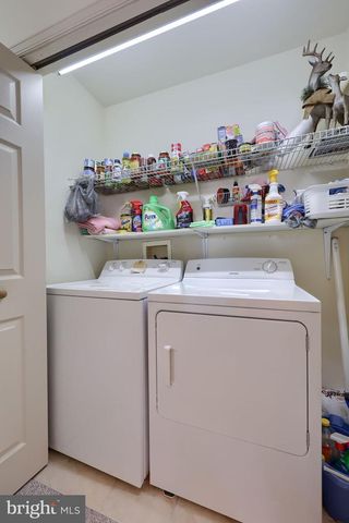 1 THORNDALE DR, Myerstown, PA 17067