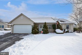 1 THORNDALE DR, Myerstown, PA 17067