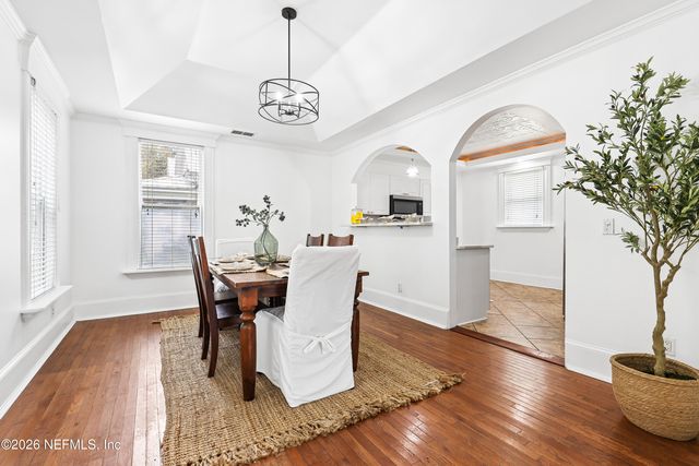 1855 MARKET Street N, Jacksonville, FL 32206