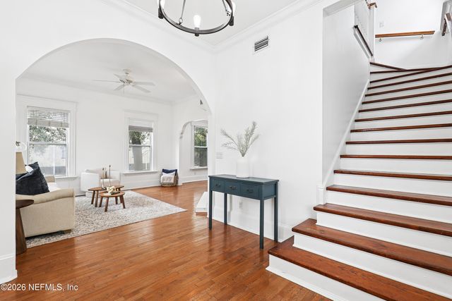 1855 MARKET Street N, Jacksonville, FL 32206