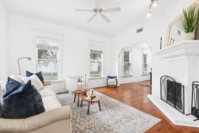 1855 MARKET Street N, Jacksonville, FL 32206