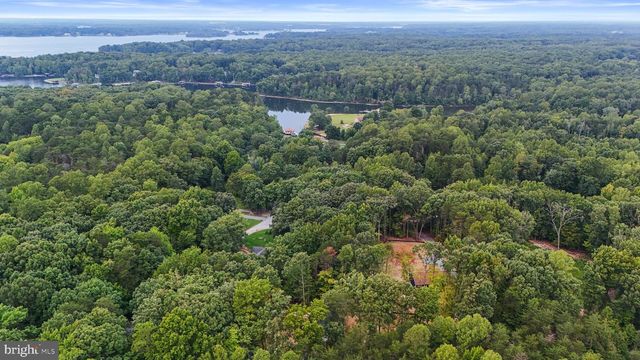 2803 AMY DR, Bumpass, VA 23024