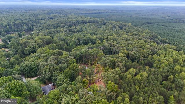 2803 AMY DR, Bumpass, VA 23024