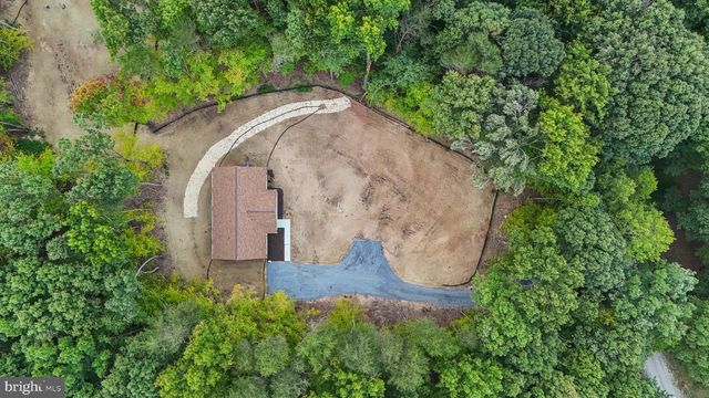 2803 AMY DR, Bumpass, VA 23024