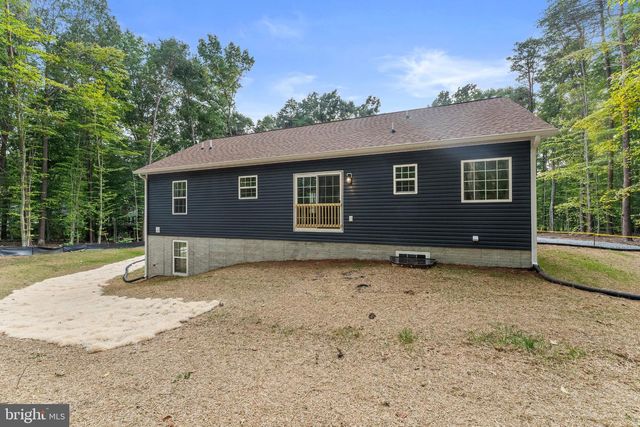 2803 AMY DR, Bumpass, VA 23024